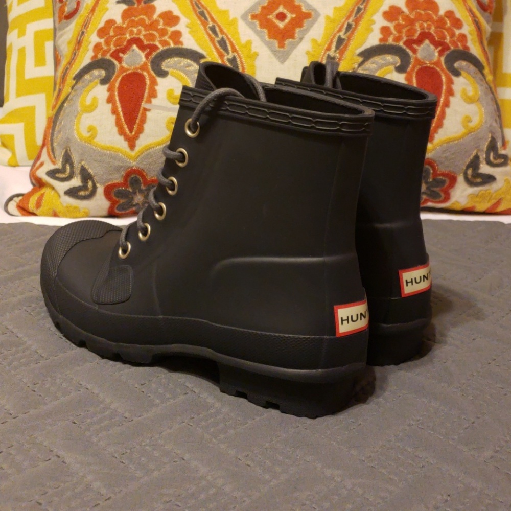 Hunter Rain boots (Unisex)